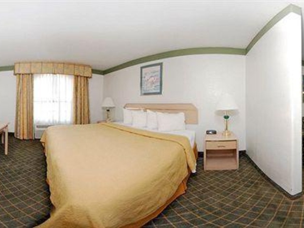 Quality Inn & Suites Albuquerque West