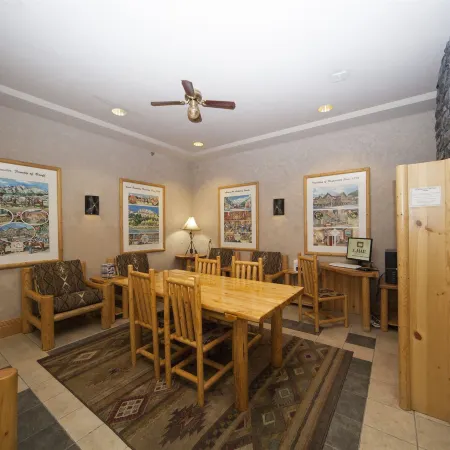 Brewster Mountain Lodge
