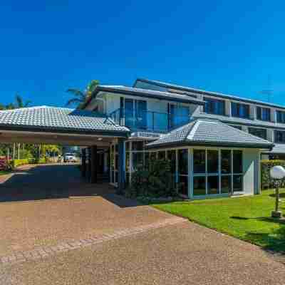 Rosslyn Bay Resort Hotel Exterior