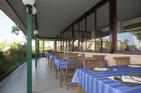 Ute Hotel - servizio colazione