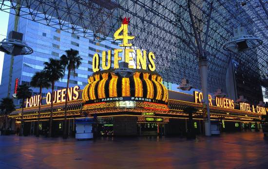 Four Queens Hotel and Casino-Las Vegas Updated 2022 Room Price-Reviews &  Deals | Trip.com