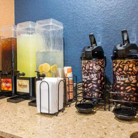 Comfort Inn & Suites Orlando North