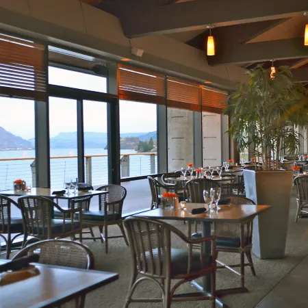 Best Western Plus Hood River Inn