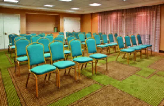 La Quinta Inn & Suites by Wyndham Winston-Salem