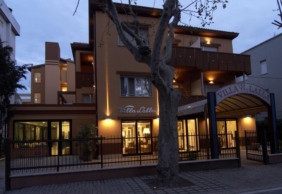 hotel overview picture