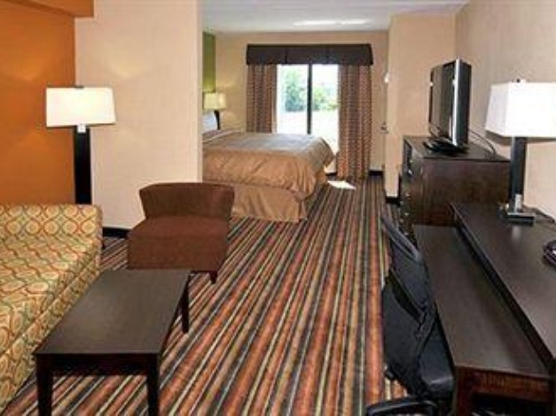 Comfort Suites Jackson I-40