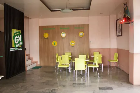 GV Hotel - Ormoc Отели в г. Ормок