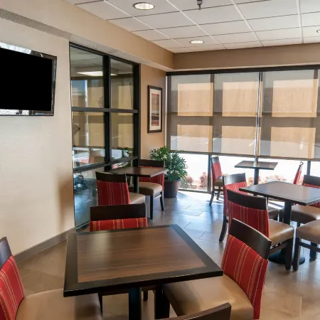 Comfort Inn & Suites
