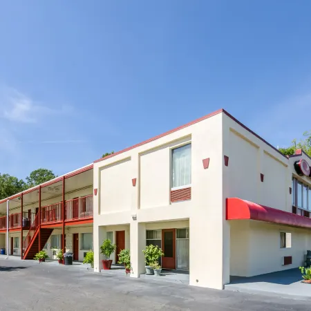 Economy Inn