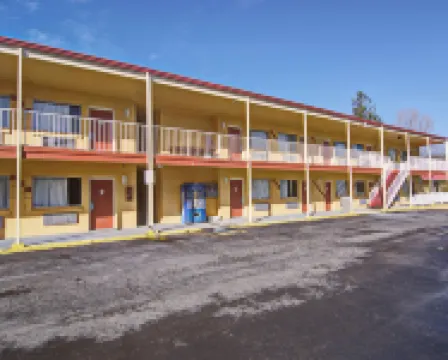 Econo Lodge Near Bluefield College Hotels in Bluefield