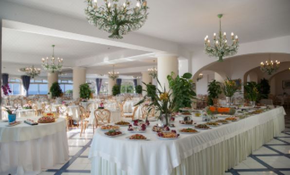 Borgo Romantica - Resort & Spa - Housity