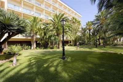 庭 THB ロスモリノス - 大人専用の写真