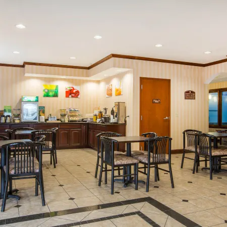 Econo Lodge Glens Falls - Lake George