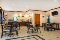 Econo Lodge Glens Falls - Lake George Hotels in Queensbury