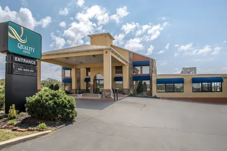 Quality Inn Отели рядом с достопримечательностью «Computer Science»