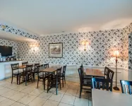 Quality Inn Tanglewood - Bữa sáng