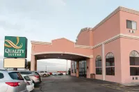 Quality Suites Albuquerque Airport Hotels in Albuquerque