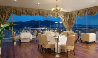 Royale Chulan the Curve Các khách sạn gần First City University College
