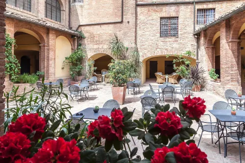Il Chiostro Del Carmine Hotels in Siena
