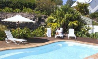 Ninderry Manor Luxury Retreat - Housity