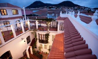 El Hotel de Su Merced - Housity