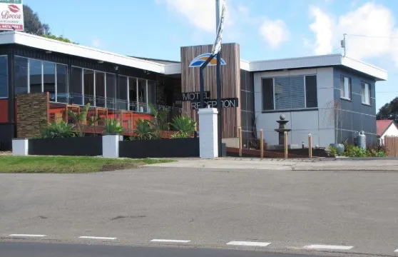 銀泰網上品汽車旅館