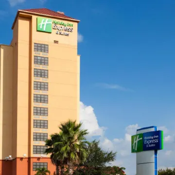 Holiday Inn Express & Suites NEAREST UNIVERSAL ORLANDO by IHG