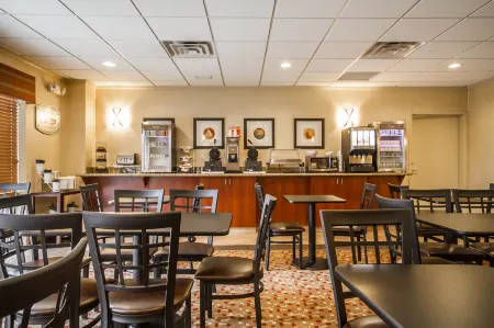 Sleep Inn & Suites Airport