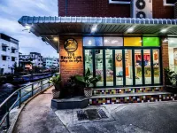 The Seven Luck Hotel dekat Menara Bobae
