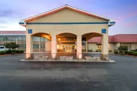 Econo Lodge Inn & Suites Triadelphia - Wheeling Hotel a 