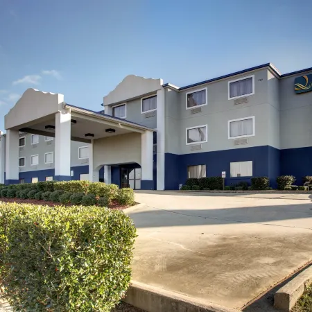 Quality Inn & Suites Pearl-Jackson