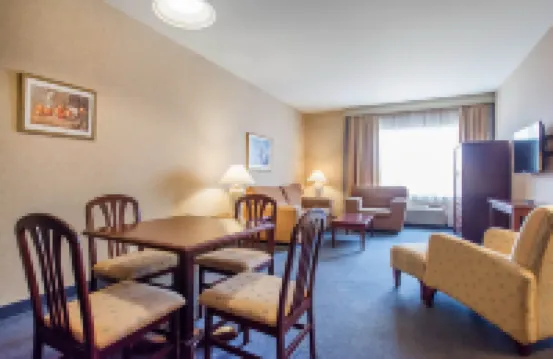 Spark by Hilton Montreal Brossard