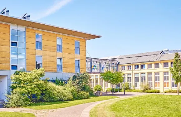 布勒費爾德JBB青年旅館