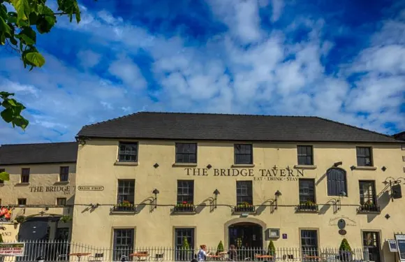 大橋酒館住宿加早餐旅館