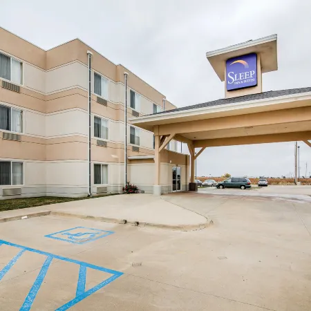 Rodeway Inn & Suites