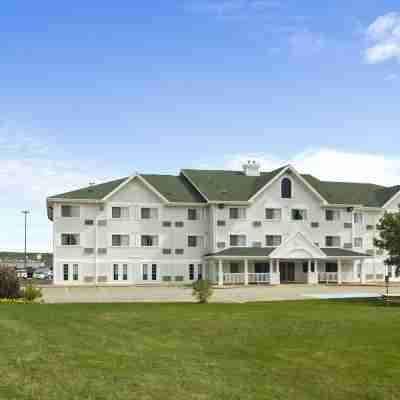 Travelodge Suites by Wyndham New Glasgow Hotel Exterior