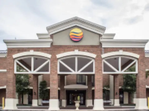 แคลเรียน พอยต์ เดอรัม รีเสิร์ช ไทรแองเกิล พาร์ค โรงแรมในTriangle