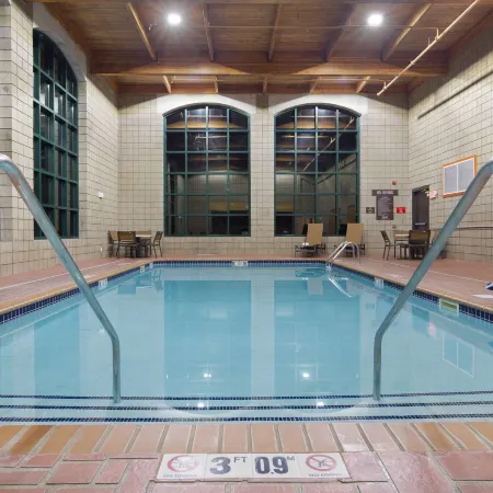 Holiday Inn Express & Suites CEDAR FALLS - WATERLOO by IHG