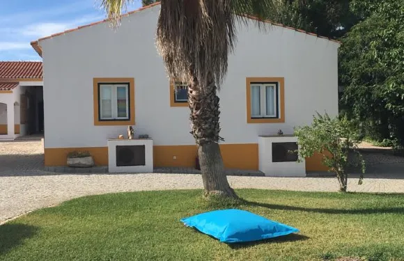 奧特羅維拉卡薩斯坎普旅館