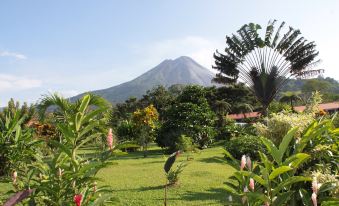 Volcano Lodge, Hotel & Thermal Experience