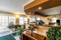 Bay Area Inn & Suites