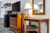 Econo Lodge Inn & Suites Cayce I-26 Airport