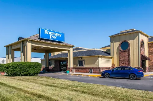 Quality Inn Alexis Rd Hotels in Luna Pier
