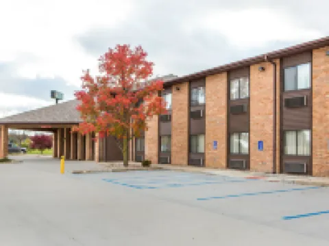 Quality Inn St Marys Hotels in Auglaize County