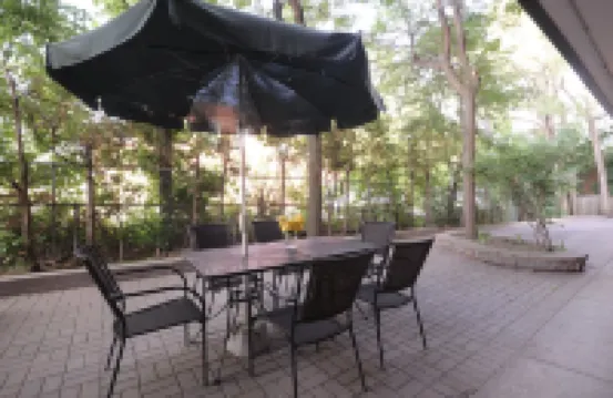 Monte Carlo Inn Toronto West Suites