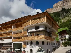 Mountain Hotel Mezdì