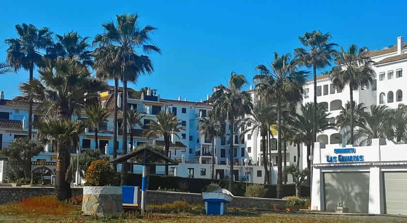 Apartamento 409 Marina Real Puerto de la Duquesa Playa - Valoraciones de  hotel de 4 estrellas en Manilva