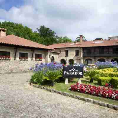 Parador de Santillana del Mar Hotel Exterior