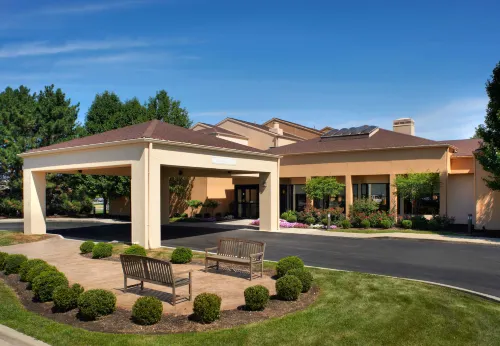Courtyard Toledo Airport Holland Hotels in Springfield Township