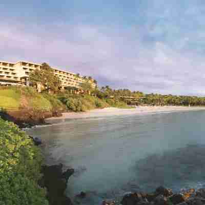 Mauna Kea Beach Hotel, Autograph Collection Hotel Exterior